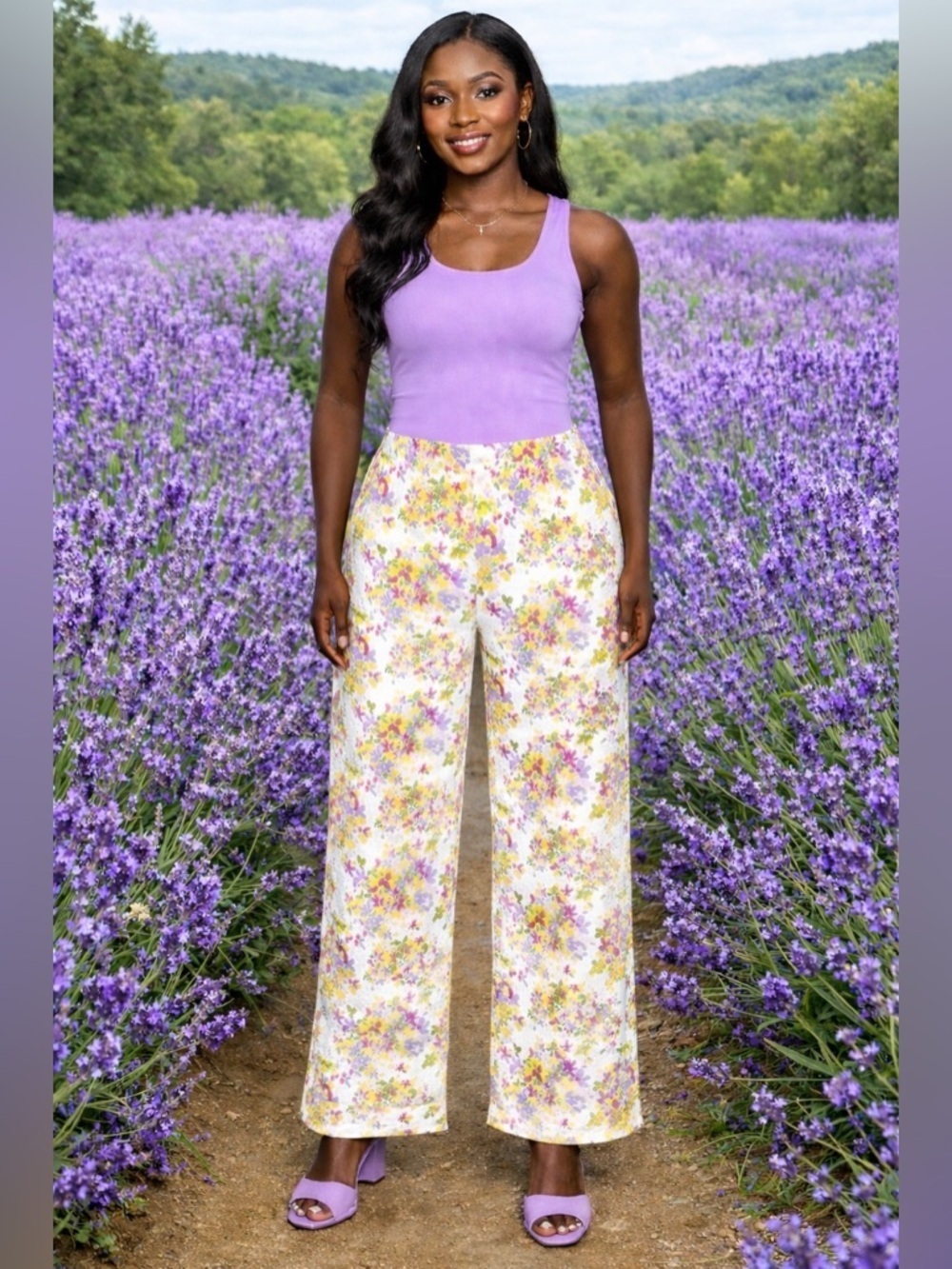 EUC Liz Claiborne SZ 4 white straight legged pant w/floral design, waist 28”